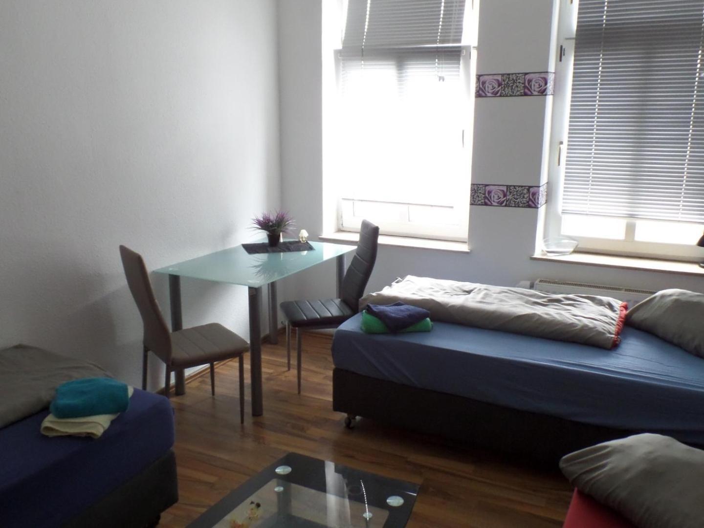 Hostel Im Medizinerviertel Halle  Room photo